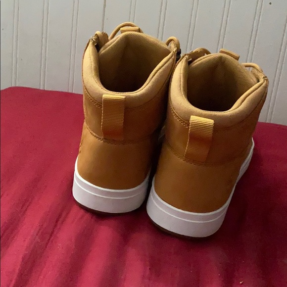 Timberland boots - Picture 3 of 3